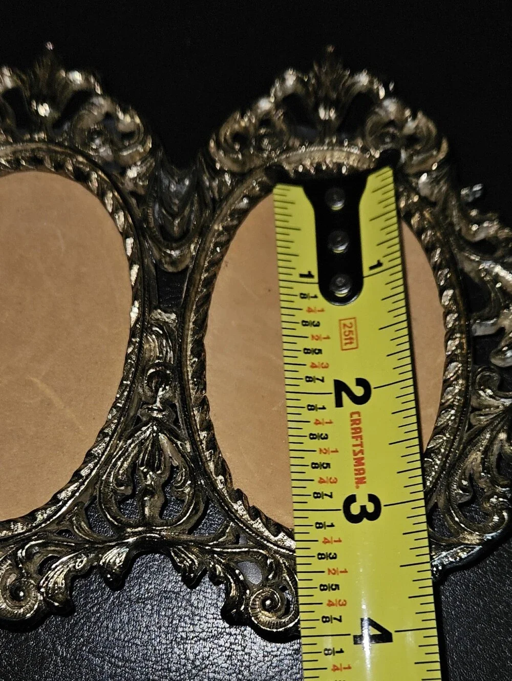 Vintage Victorian Ornate Brass Standing Double Oval Two 2 Picture Metal Frame